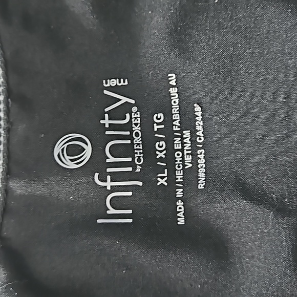 Cherokee infinity top scrub  color green and black size xl - Picture 5 of 6